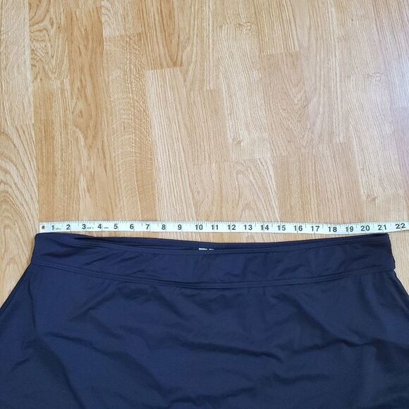 Anne Cole Plus Size Swim Skirt size 24W in Black. - Picture 10 of 13